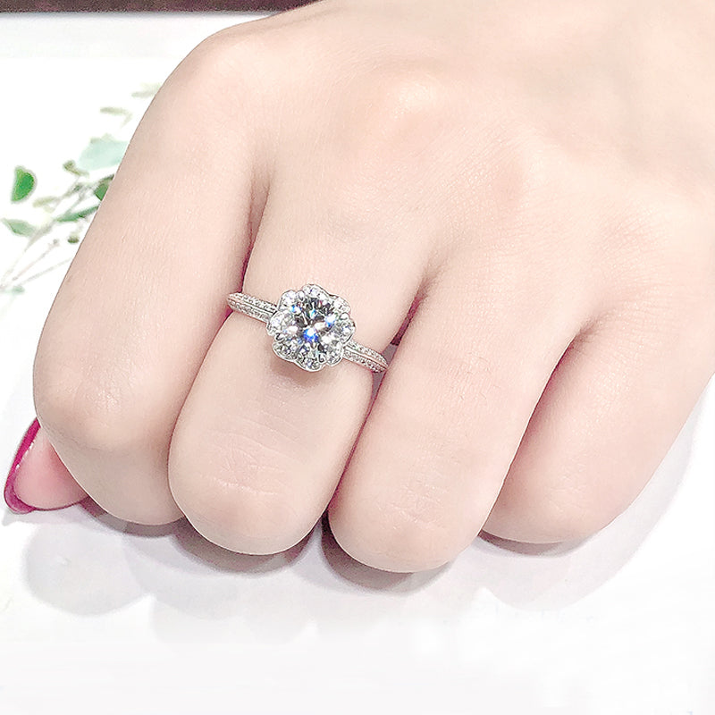 Elegant Luxury Handmade Silver Moissanite Women Ring