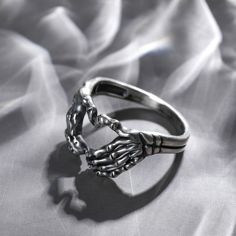 Retro Skull Heart Ring