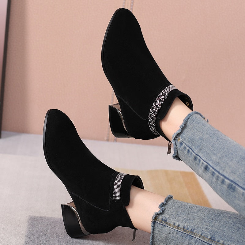 Women Stylish Leather Ankle Autumn Boot