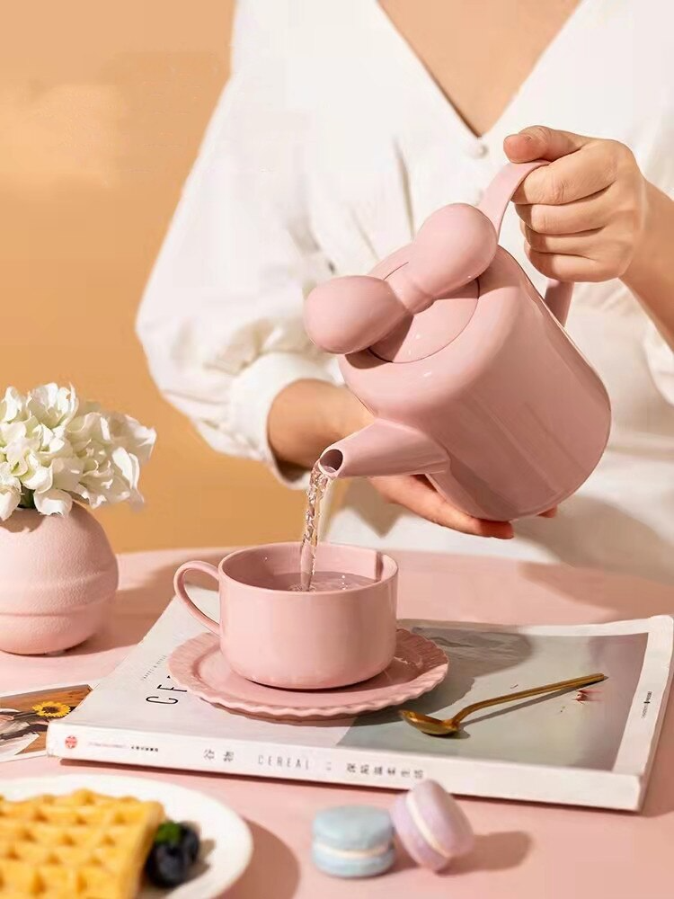 Bow Knot Design Porcelain Tea Pot