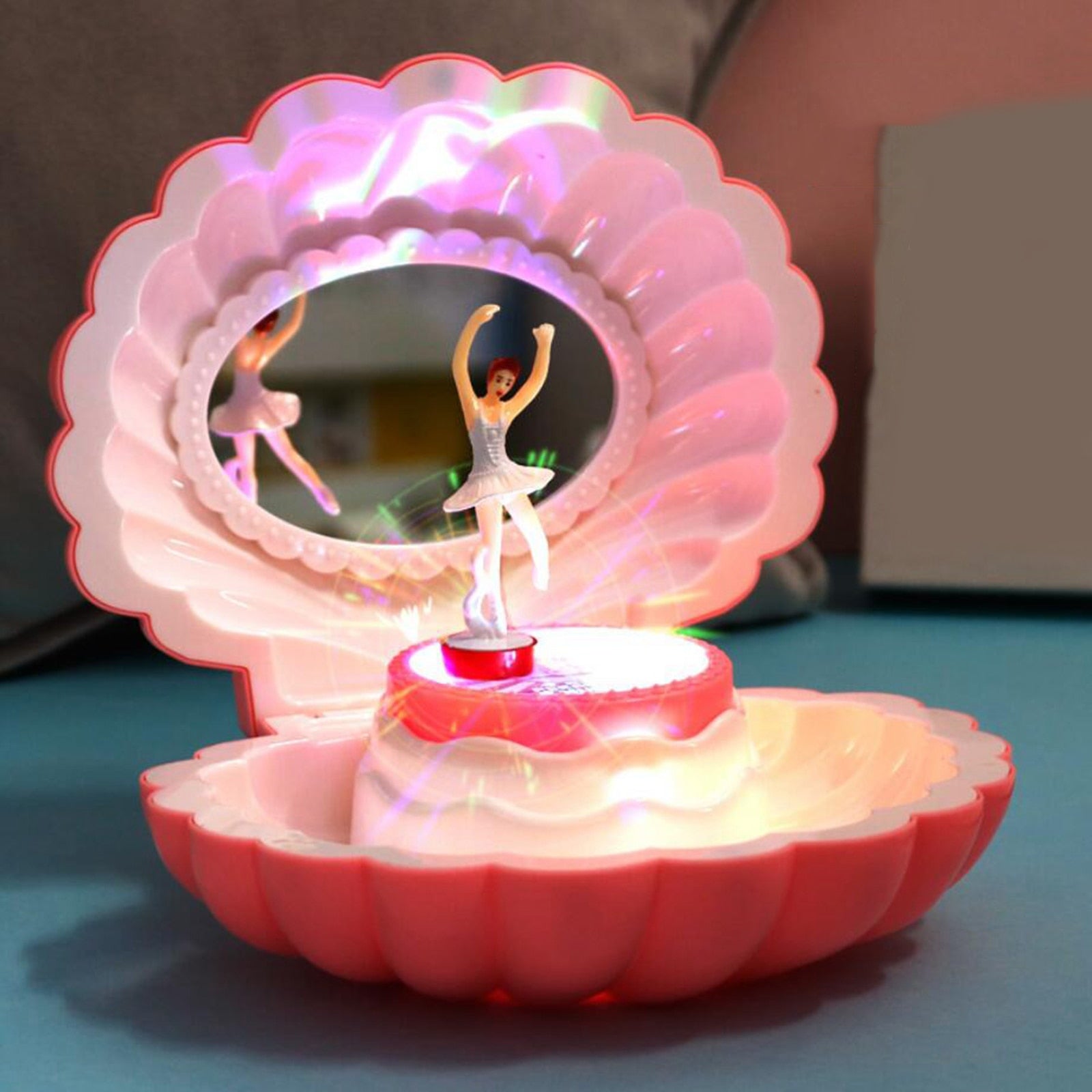 Dancing Ballet Shell Music Box