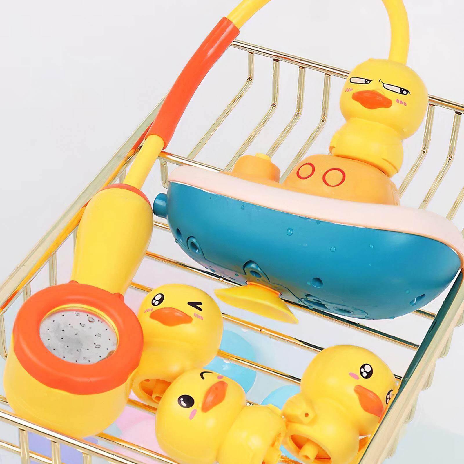 Electric Floating Bathtub Duck Toy Sprinkler