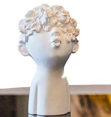 Dreamy Kid Home Sculpture Decor