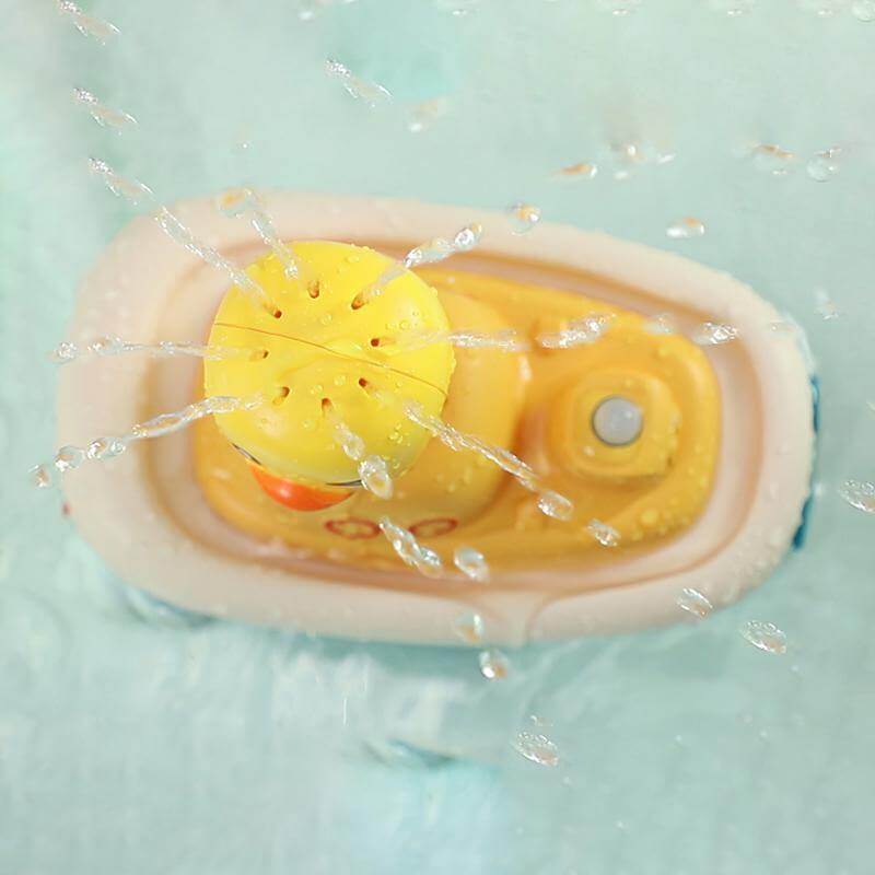 Electric Floating Bathtub Duck Toy Sprinkler