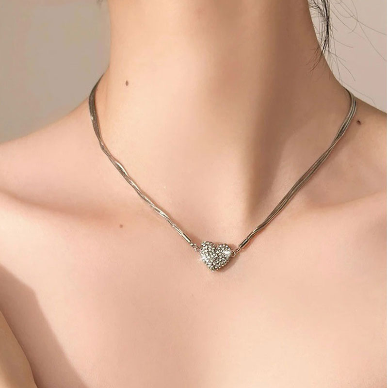 Ice Love Magnetic Zircon Heart Necklace