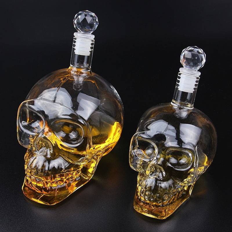 Creative Crystal Skull Bottle Decanter