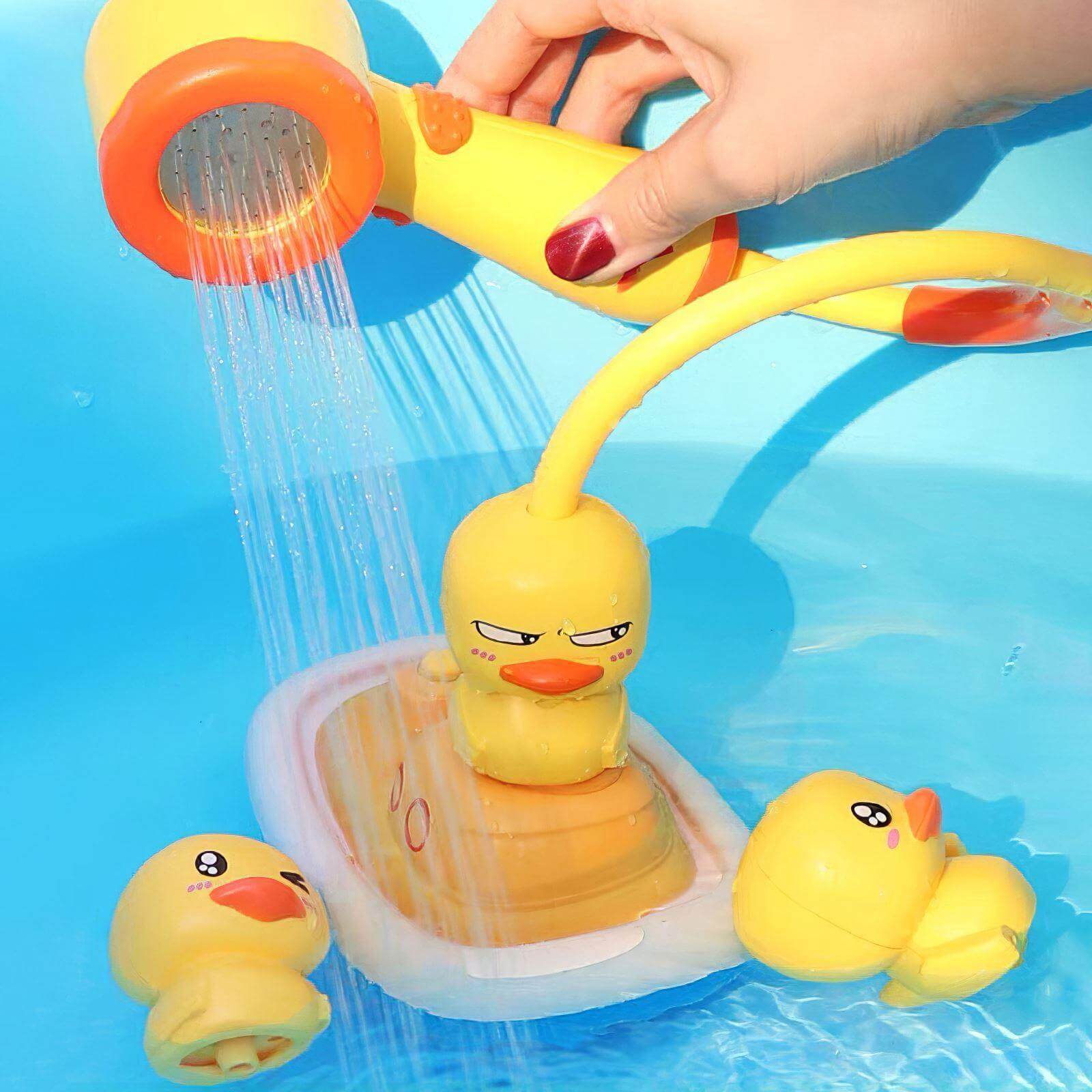 Electric Floating Bathtub Duck Toy Sprinkler