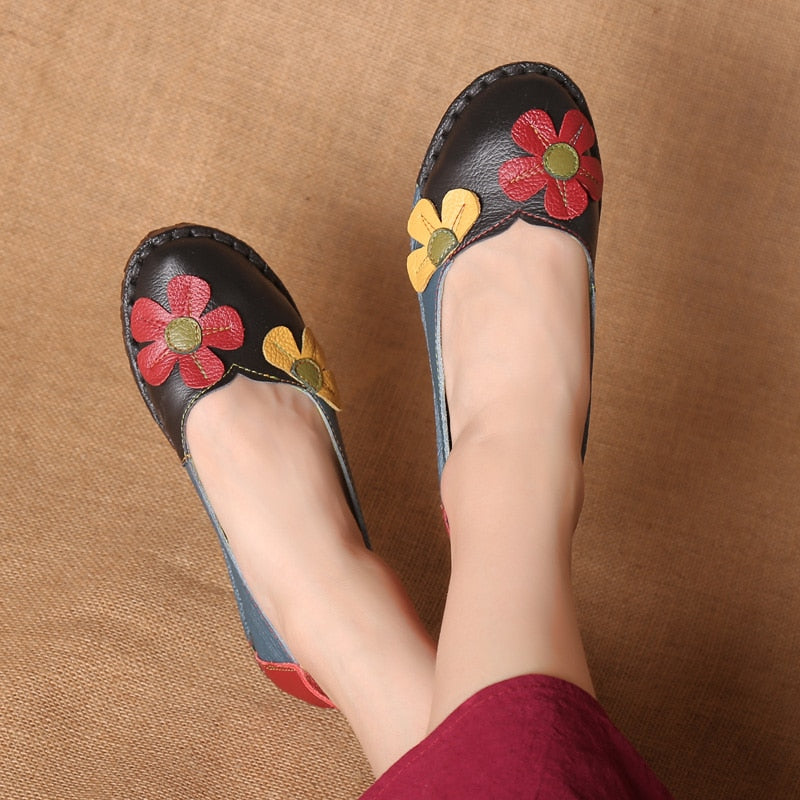 Flower Design Round Toe Mixed Color Flat Shoes