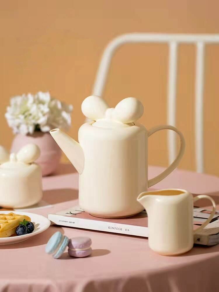 Bow Knot Design Porcelain Tea Pot