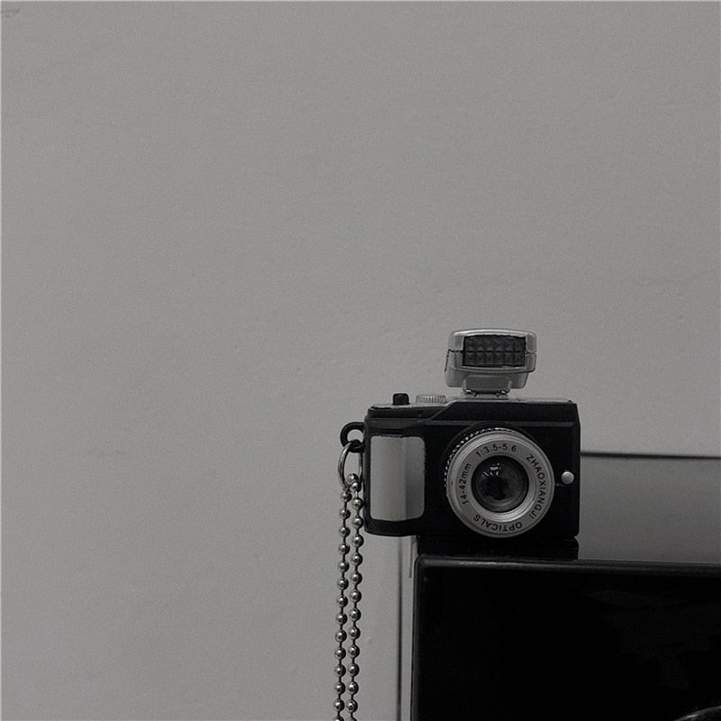 Vintage Camera Shaped Flashlight Necklace