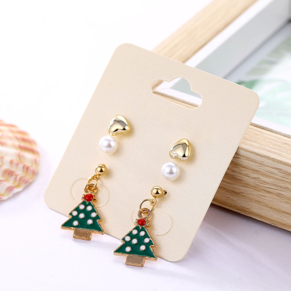 Charming Christmas Time Design Earrings