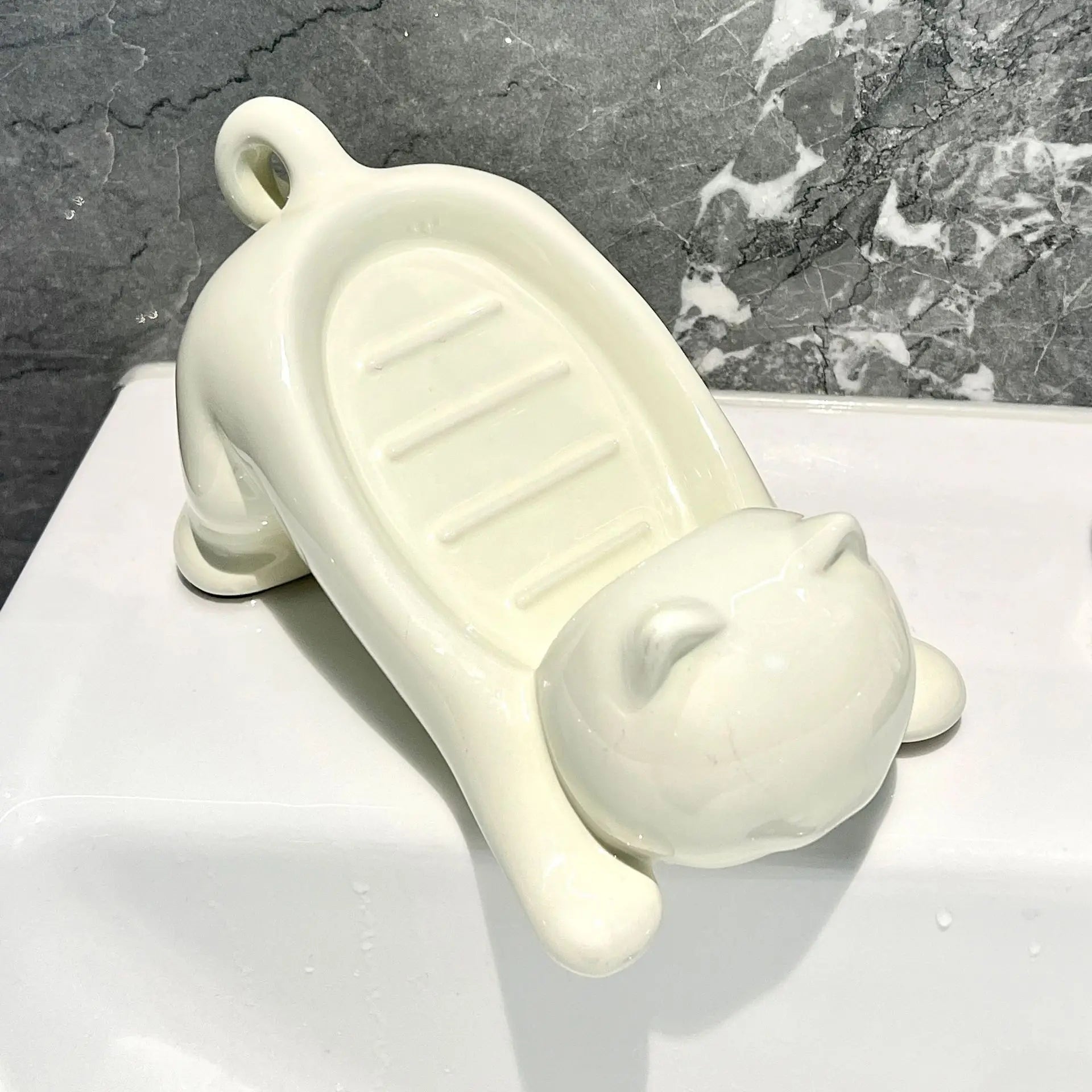 Stretching Cat Soap Tray