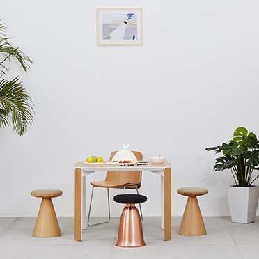 Nordic Modern Soft Metal Stool