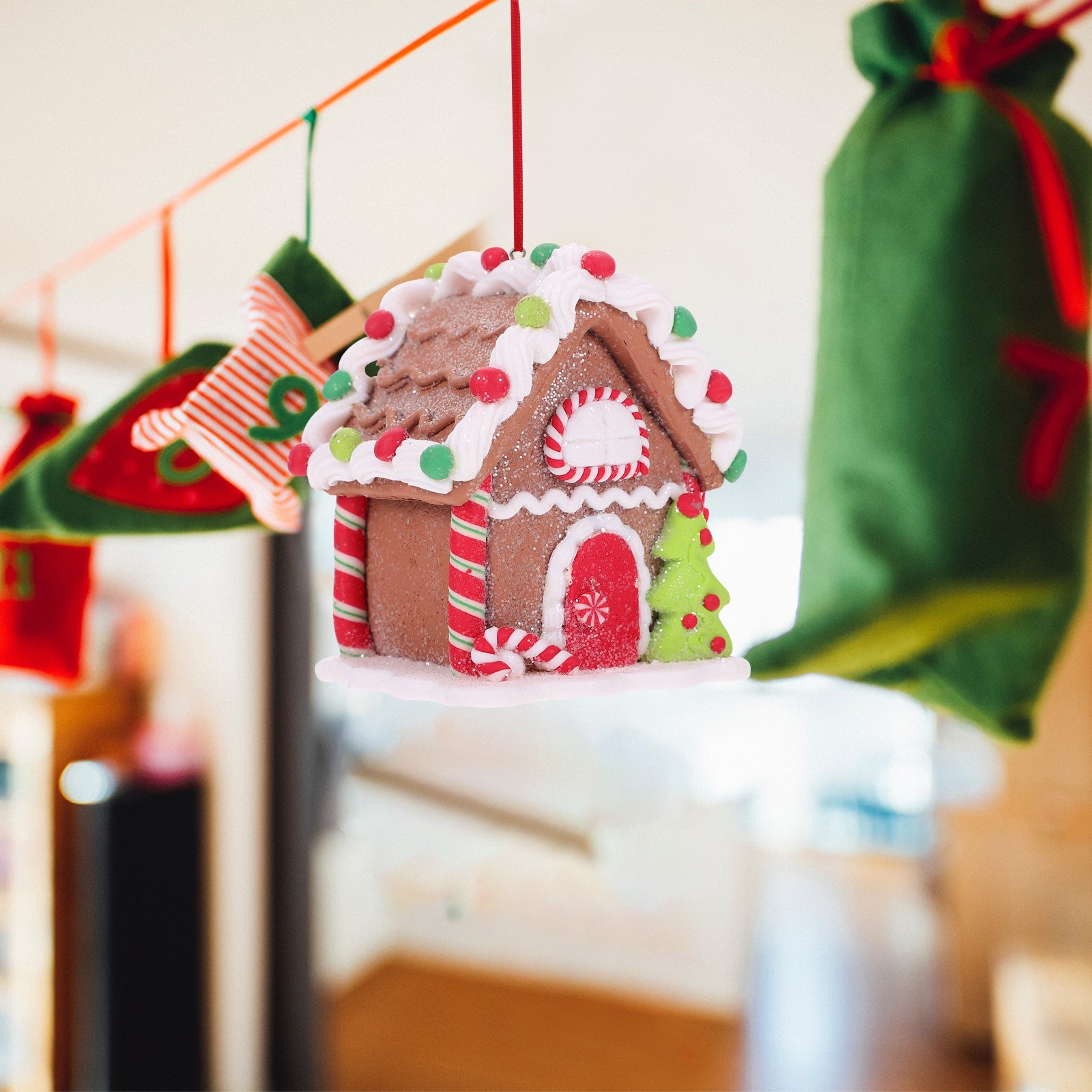 Mini Christmas Gingerbread House Decorations