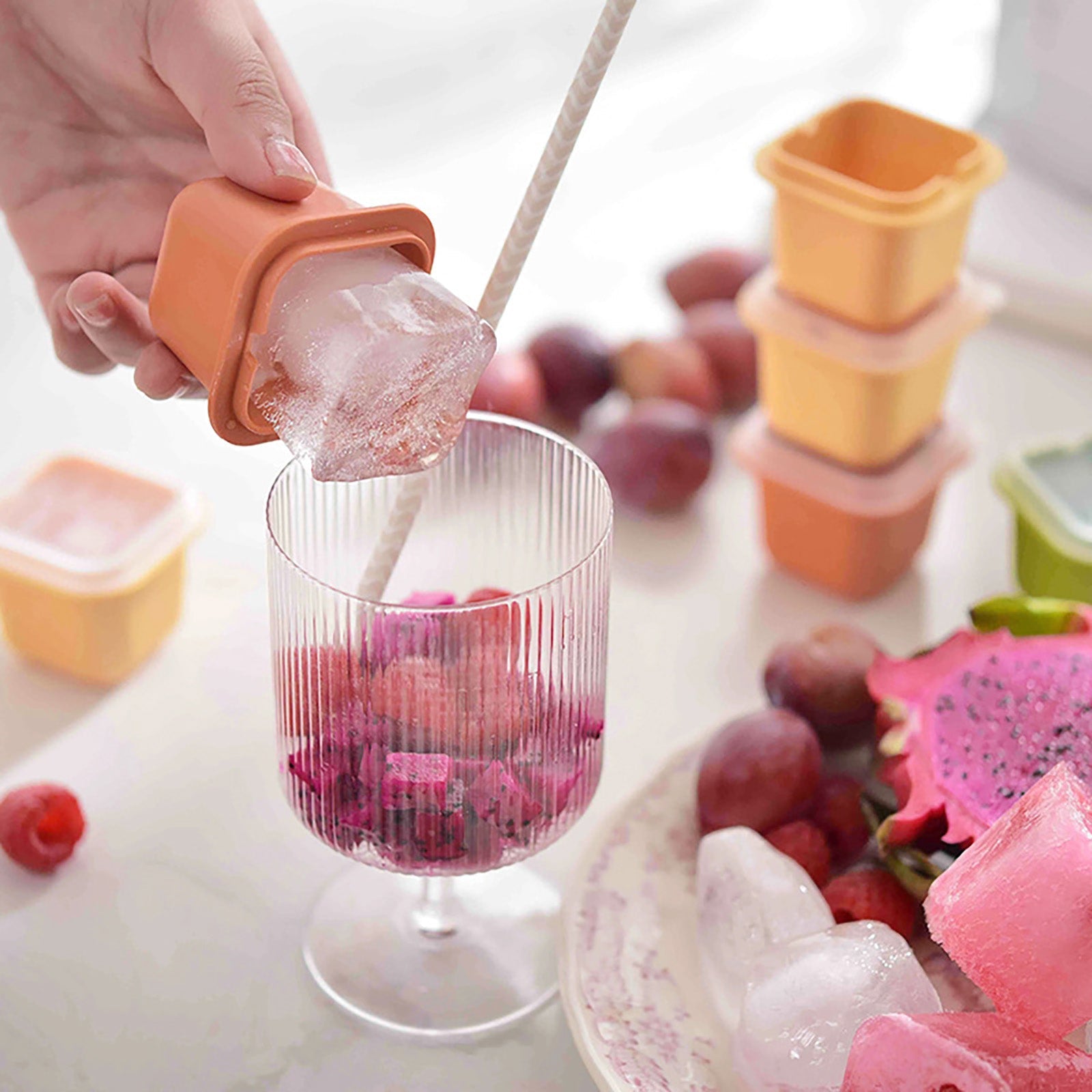 Stackable Ice Cube Maker Set