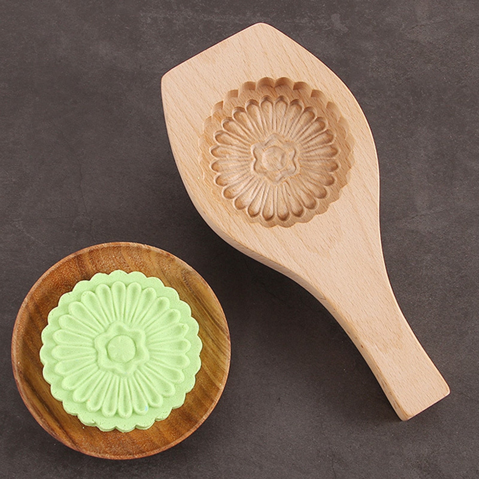 Wooden Cute Pastry Bake Master Baking Mold