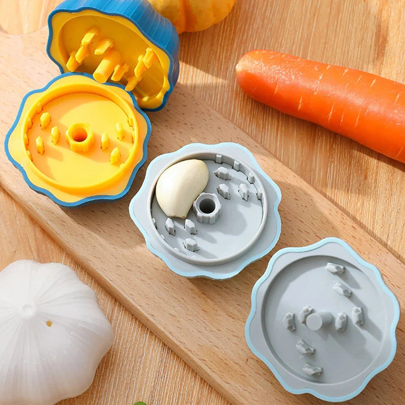 Garlic Shape Manual Rotary Garlic Grinder