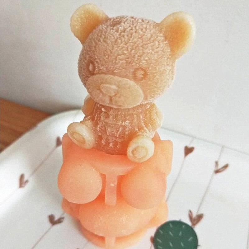 Frosty Bear Ice Cube Maker