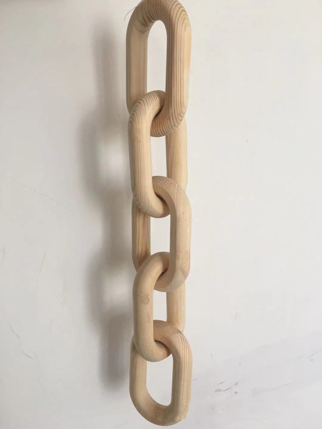 Modern Wooden Chain Link Decor