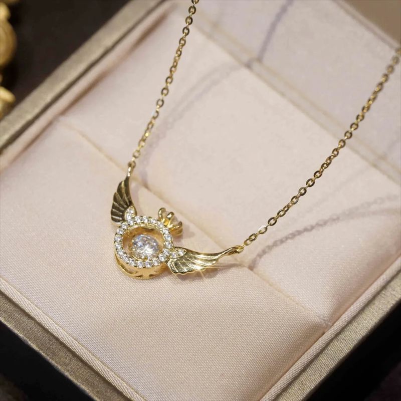 Lucky Wings Pendant Zircon Necklace