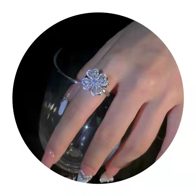 Rotating Flower Zircon Clover Ring