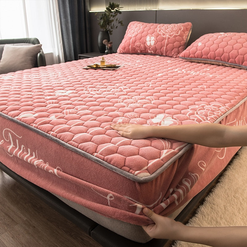 Elegant Velvet Thick Mattress Cover